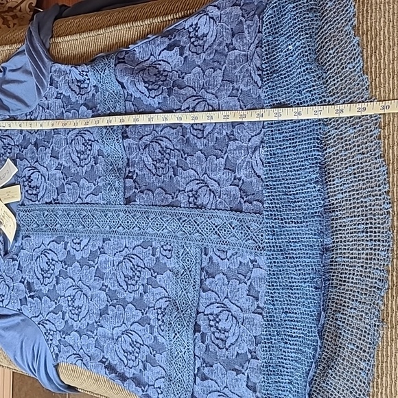 Cupio Lace Overlay Tunic NWT - Picture 11 of 13